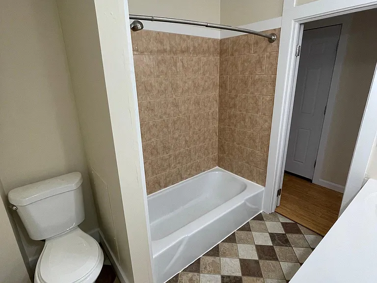 60 Park St #2 — Photo 11