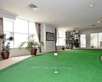 35 Kingsbridge Garden Cir #110 — Photo 5