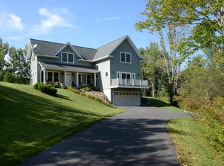 190 Denton Rd, Saratoga Springs, NY 12866