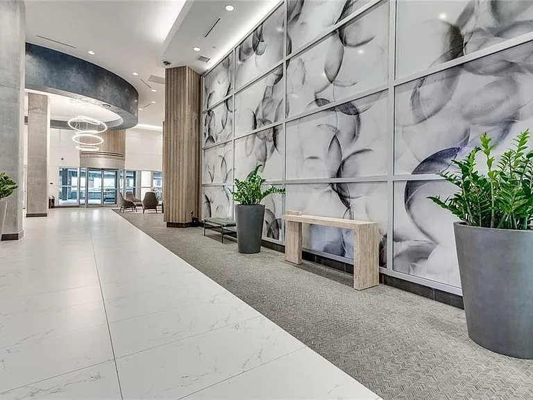 923 Peachtree St NE #924 — Photo 32