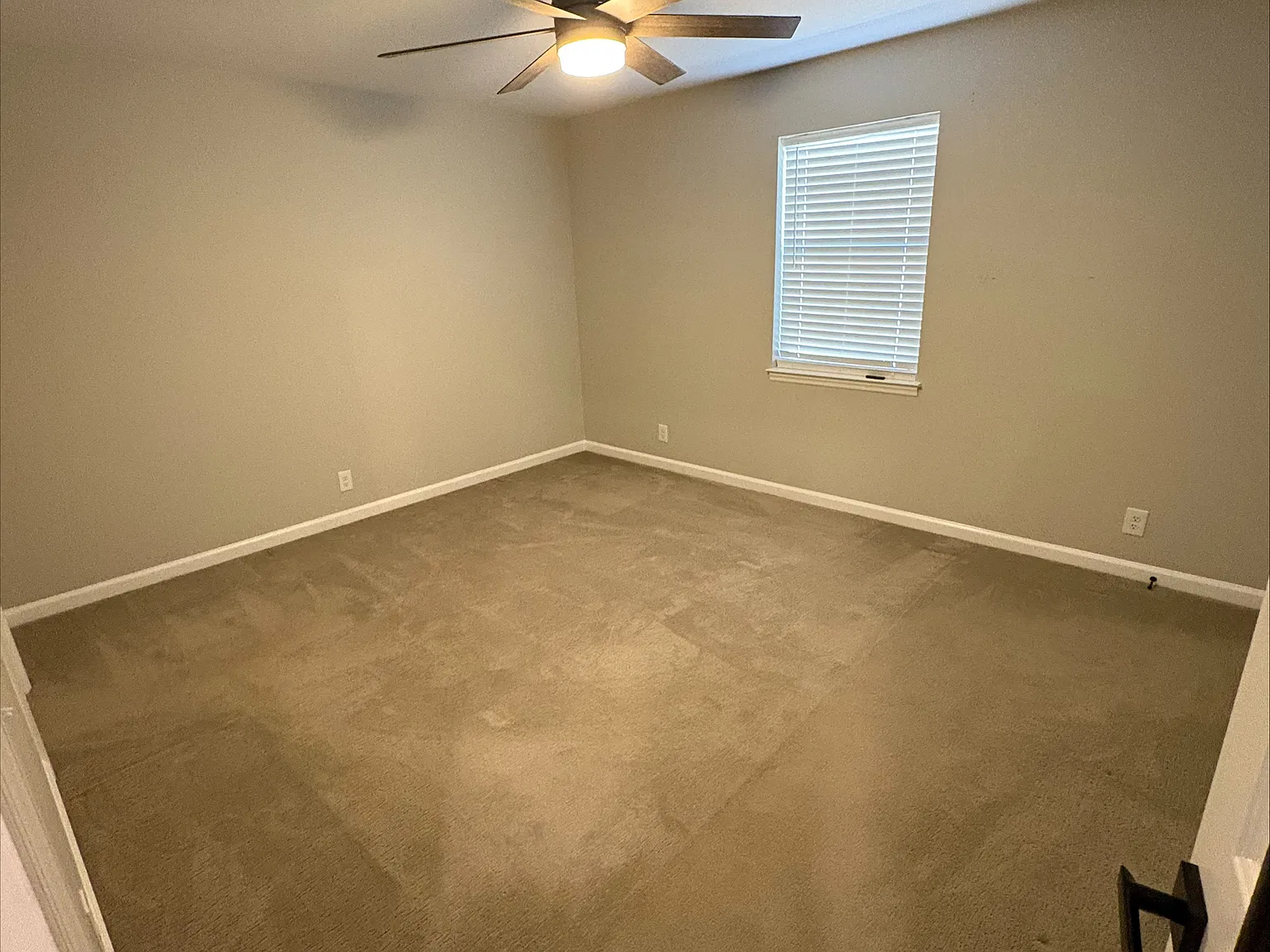 2 bed, 1.5 bath, 1088 sqft, $1,845 — Photo 4