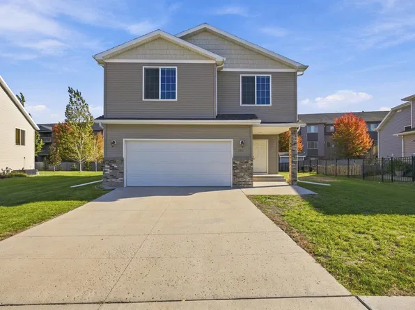 3511 8th St E, West Fargo, ND 58078