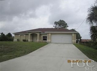 3718 38th St SW, Lehigh Acres, FL 33976