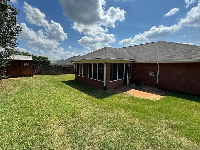 137 Clover Ridge Dr — Photo 31