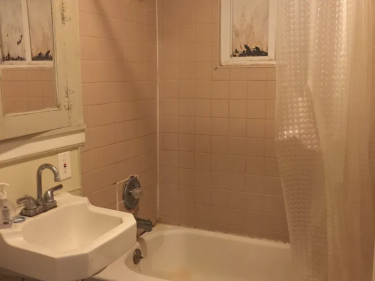 559 Columbus Ave #2 — Photo 5