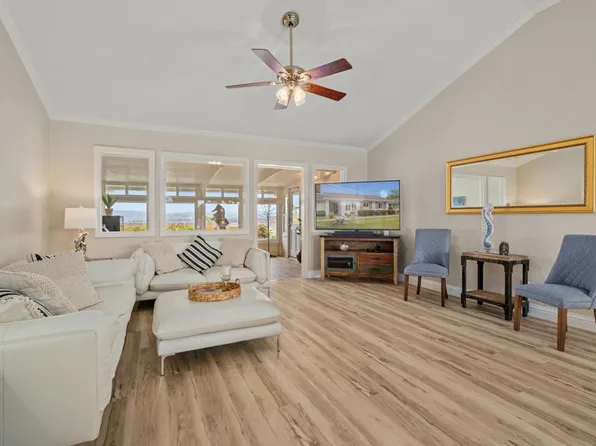 3660 Vista Campana N Unit 30, Oceanside, CA 92057