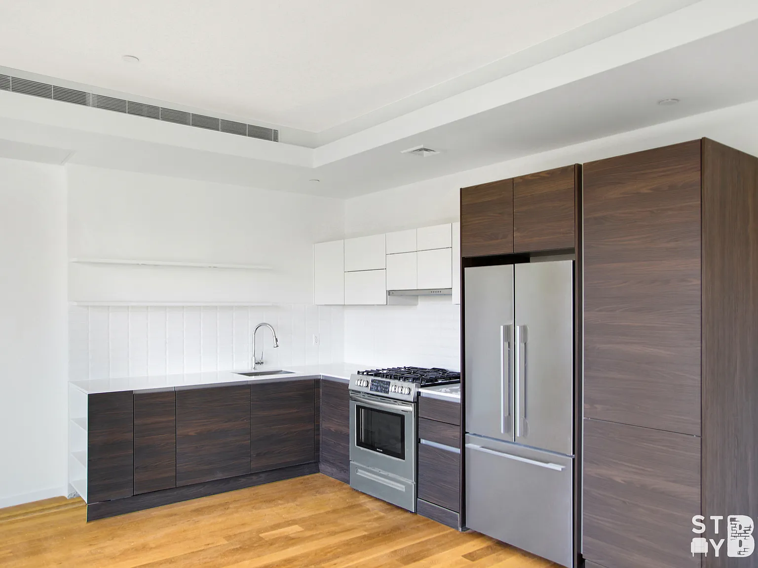 209 Jackson Street — Photo 3