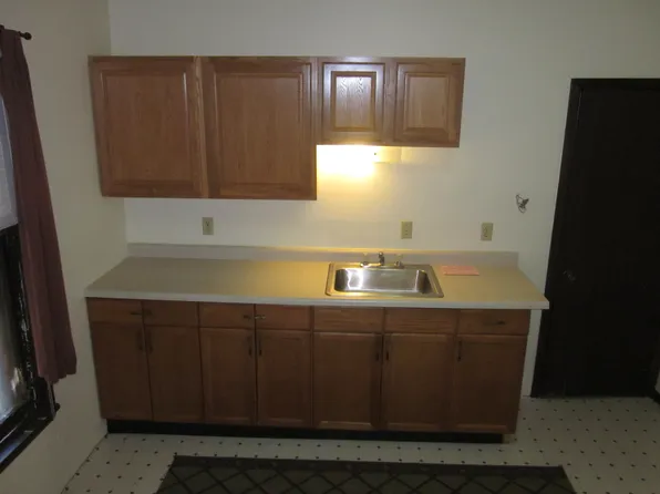 409 7th St SE APT 2, Minneapolis, MN 55414