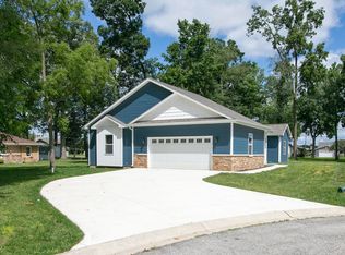 26169 Lake Terrace Cir, Elkhart, IN 46514