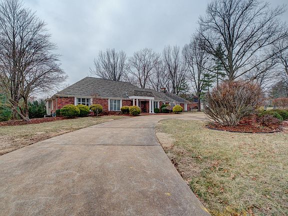 4th image of 10490 Frontenac Woods Ln