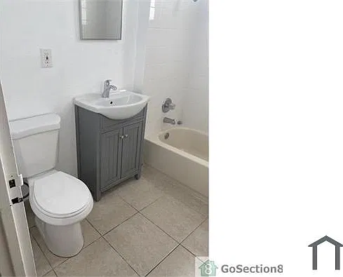2 bed, 760 sqft, $2,100 — Photo 2
