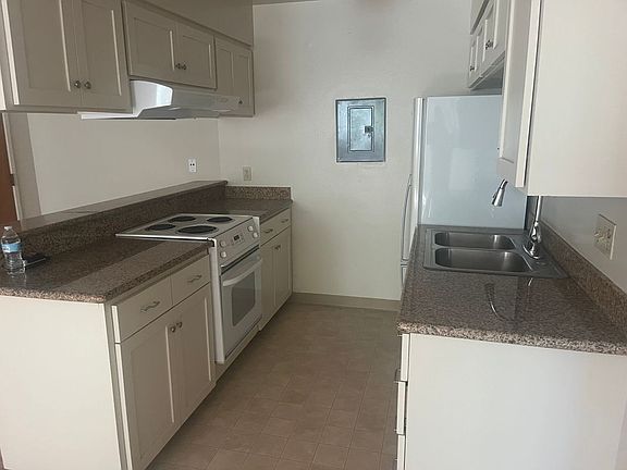 3rd image of 33 Atlas Ave APT 5