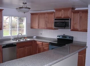 19 Waban Ct, Schaumburg, IL 60193