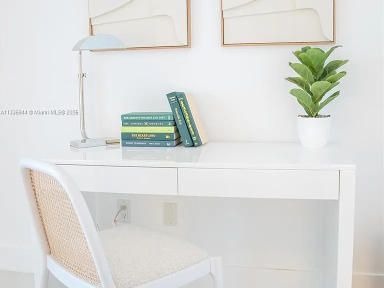 1300 Brickell Bay Dr #1608 — Photo 31