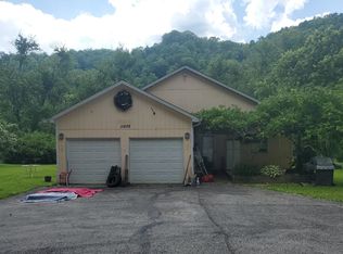 11436 Elk River Rd N, Clendenin, WV 25045