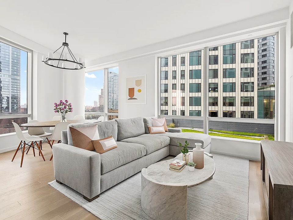 1st image of 1 City Poin APT 15F