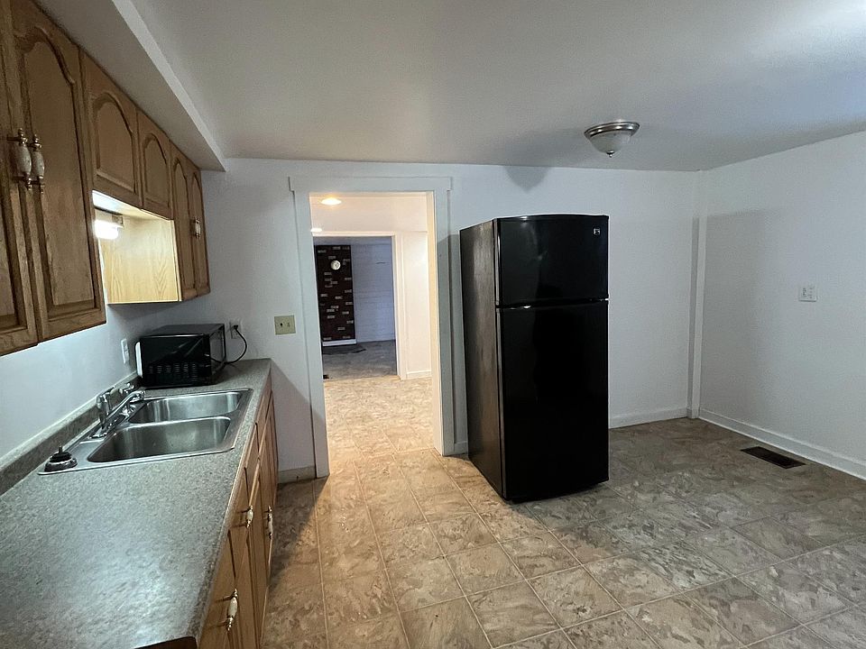 18 Exeter Rd 2, Corinna, ME 04928 Zillow