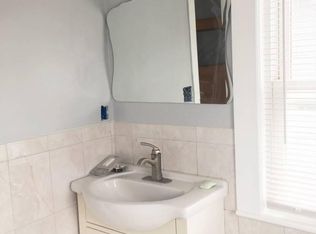 63 Woods Ave, Somerville, MA 02144