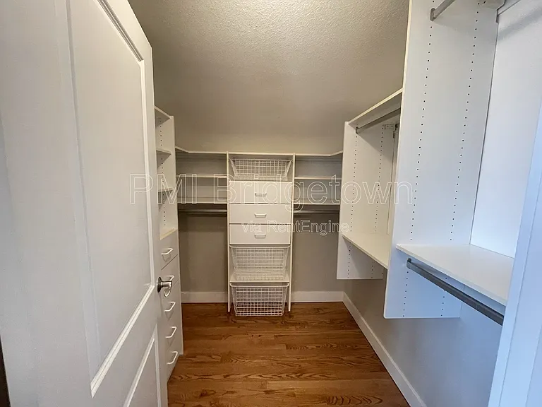 10235 NW Edgewood Dr — Photo 19