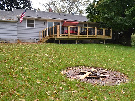 5th image of 603 1st Ave NE
