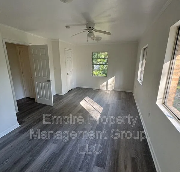 2126 Old Hopkins Rd — Photo 7