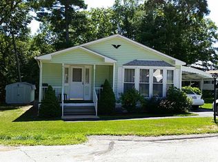 14 Five Elms Cir, Coventry, RI 02816