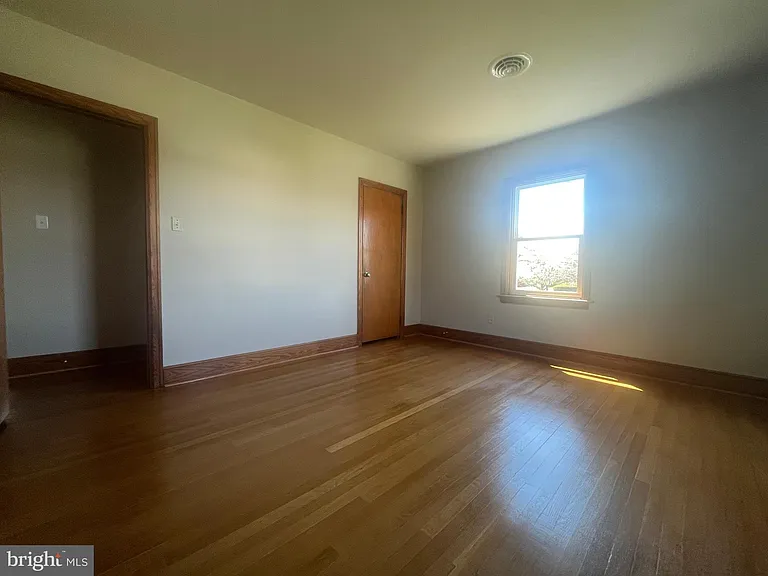 300 Harrison Ave — Photo 14