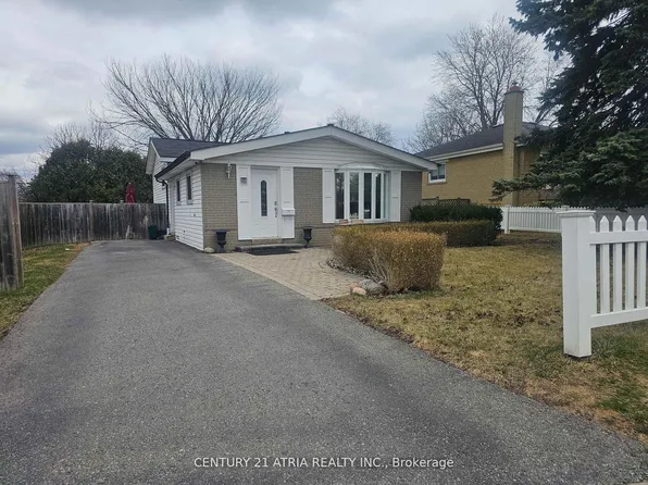 733 Balaton Ave, Pickering, ON L1W 1W3