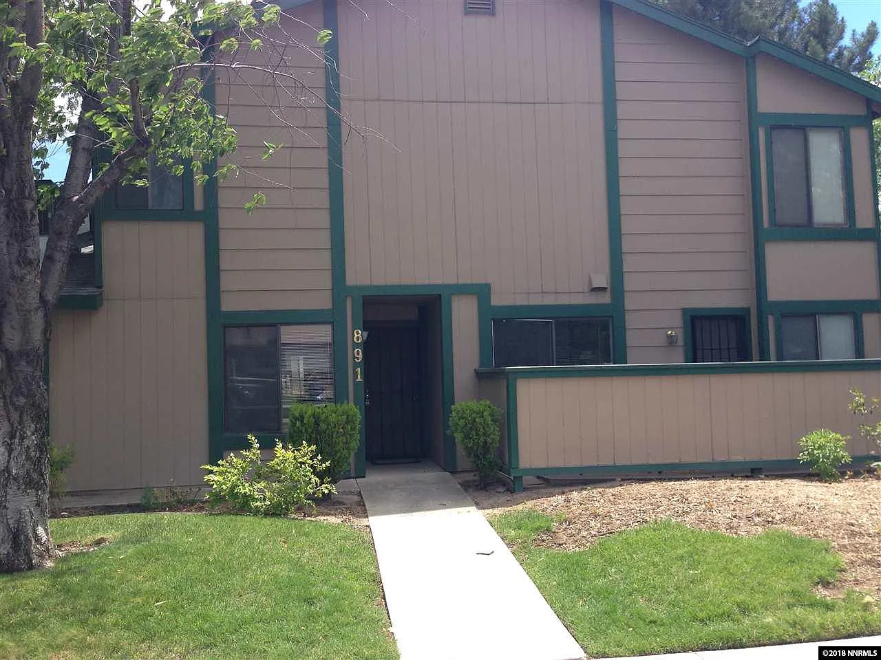 891 Tyler Way photo 1