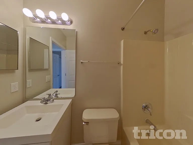 1141 Doncaster Ct — Photo 14