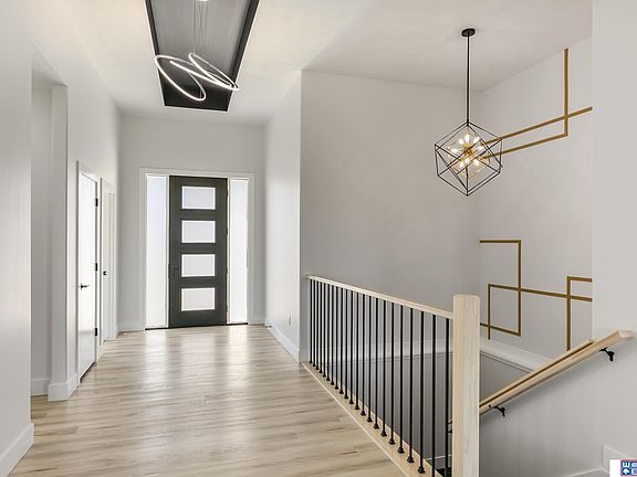 2nd image of 9240 Castle Pine Dr