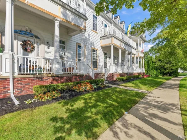18885 Johannes St, Macomb, MI 48042