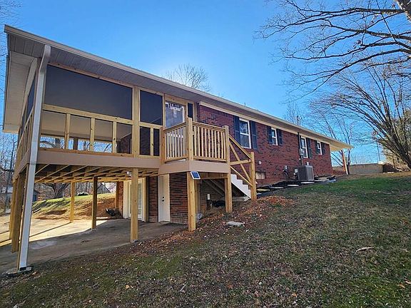 3rd image of 5021 Eagles Cove Rd