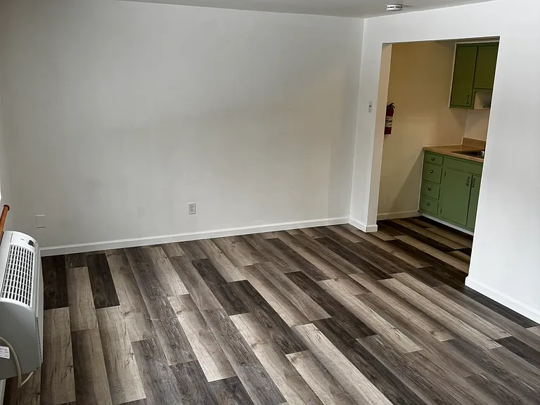 460 Wells Dr #A — Photo 12