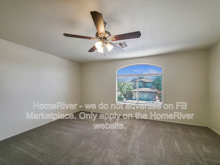 42706 W Hillman Dr — Photo 11