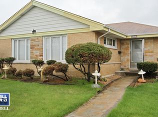 10841 Claridge St, Westchester, IL 60154