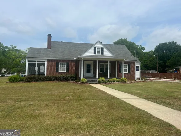 6127 Newton Dr NE, Covington, GA 30014