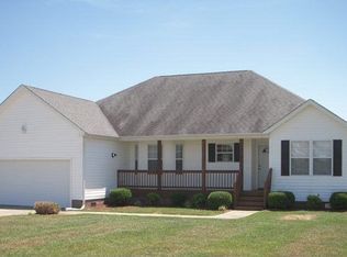 877 E Ridge Rd, Shawboro, NC 27973