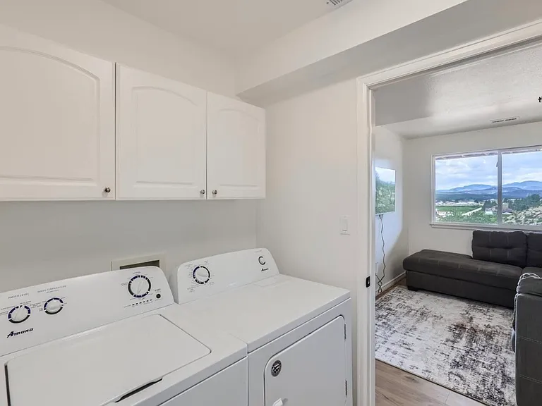 134 Hillside Dr — Photo 27