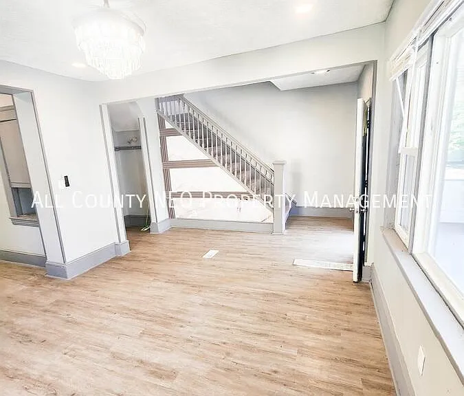 10639 Dupont Ave — Photo 18
