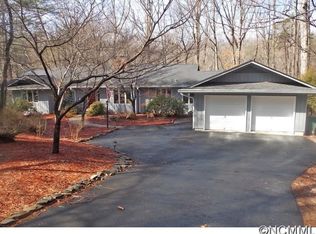 424 Mountain View Dr, Columbus, NC 28722