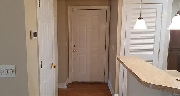 3rd image of 6950 Park Place Dr