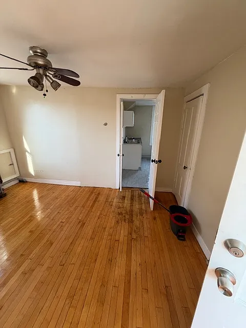 1 bed, 650 sqft, $1,400 — Photo 4