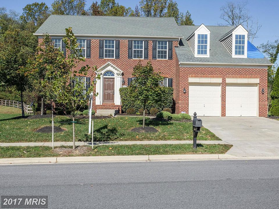 1st image of 2109 Lake Forest Dr