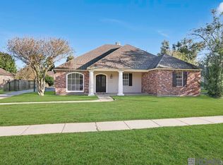 3162 Riverway Dr, Baton Rouge, LA 70820