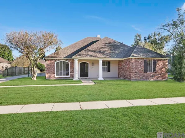 3162 Riverway Dr, Baton Rouge, LA 70820