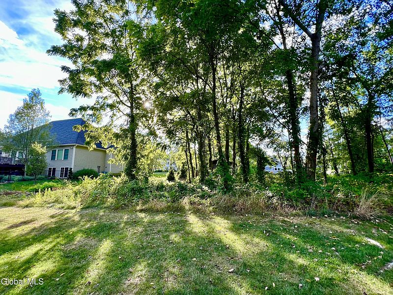 5th image of 2808 Troy Schenectady Road