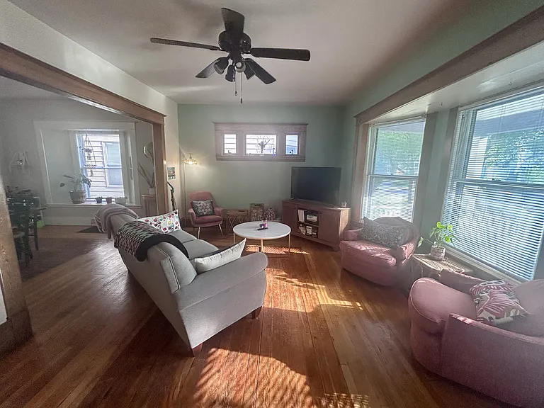 260 Eastern Ave SE #1 — Photo 6