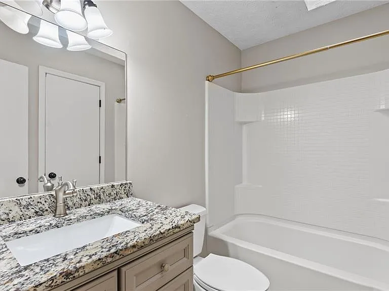 1095 Mountain Springs Dr NW — Photo 14