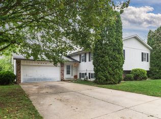 1312 Chadwick Dr, Normal, IL 61761